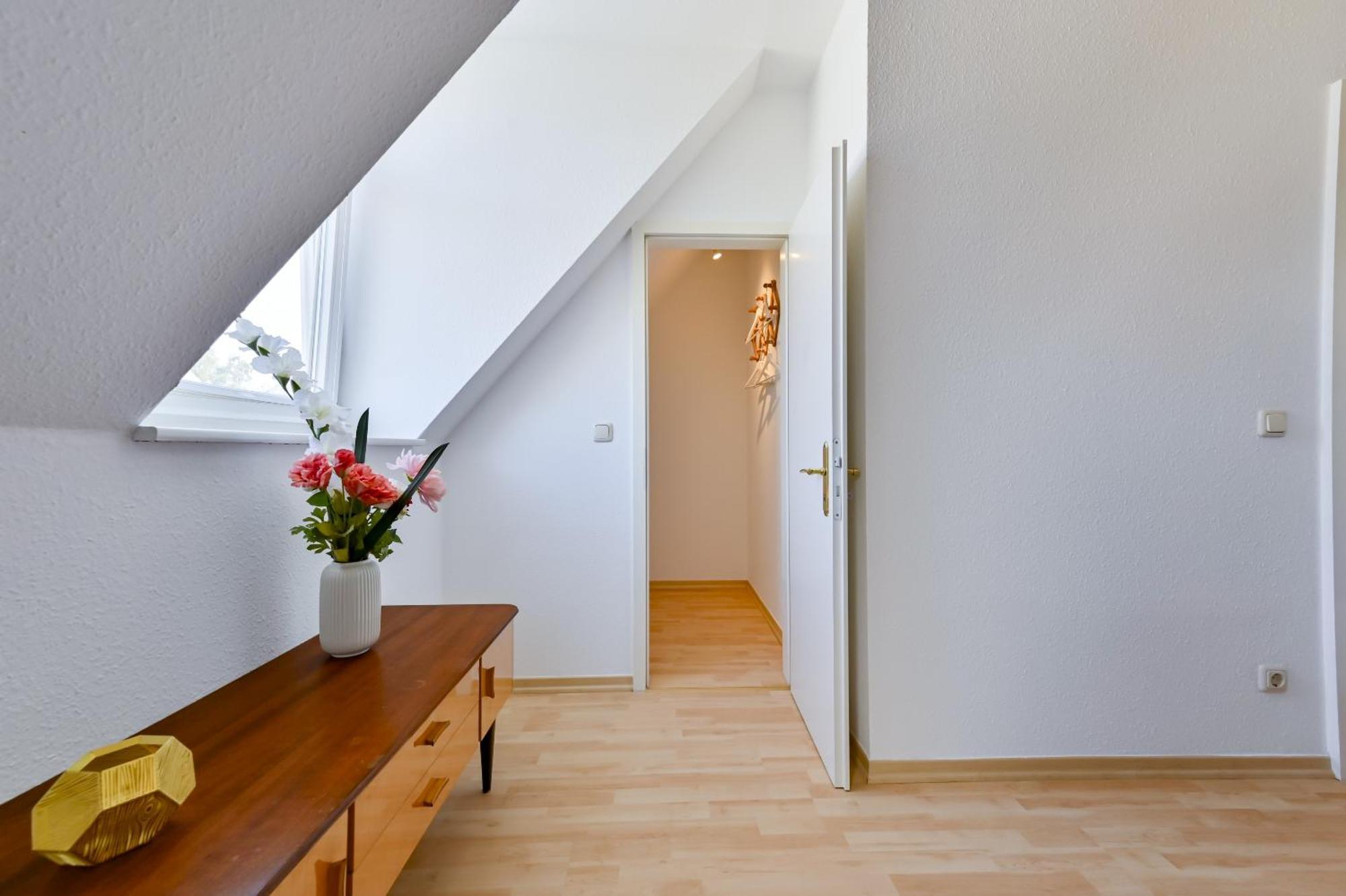 Premium Quartier Clara , Karl Und Fritz Auf Dem Kassberg Mit Eigenem Stellplatz Daire Chemnitz Oda fotoğraf