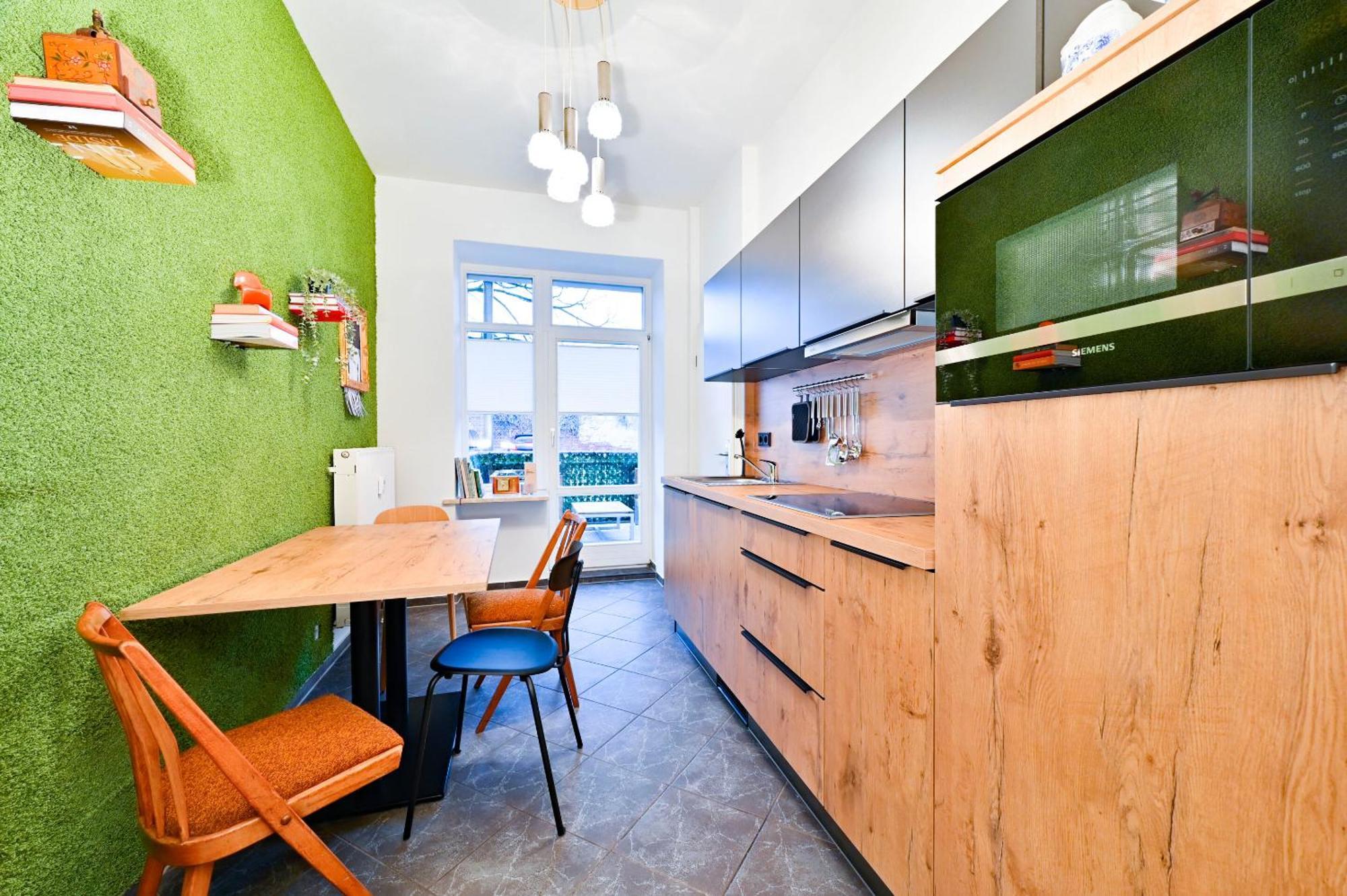 Premium Quartier Clara , Karl Und Fritz Auf Dem Kassberg Mit Eigenem Stellplatz Daire Chemnitz Oda fotoğraf